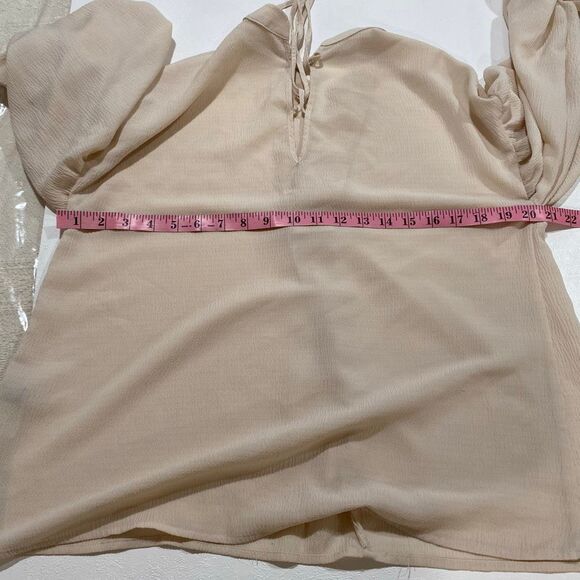 Époque de Rueen Beige Textured Long Sleeve Blouse Women’s Small | Ruffle Cuff To - Picture 6 of 6